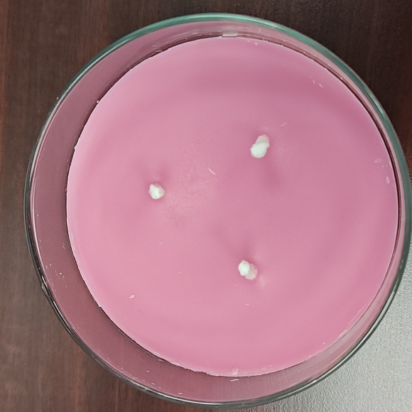 Bath & Body Works 'TIS THE SEASON  & VANILLA BUTTERMINT 3 Wick Candle Bundle - Picture 6 of 8